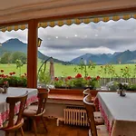 ゲストハウス Rauschberghof